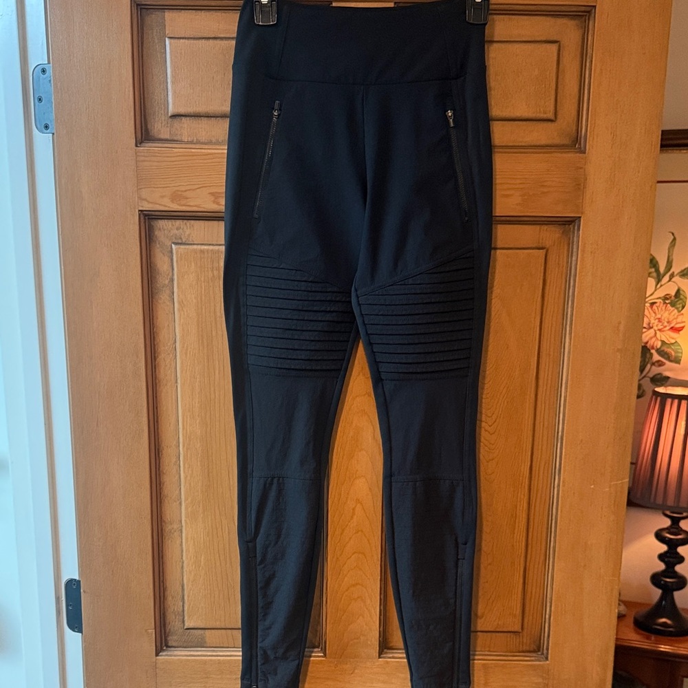 Black Moto Leggings with Zipper Pockets